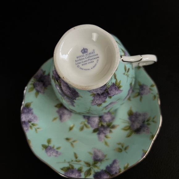 Royal Albert Archive Collection Floral Teacup and Saucer Set - Picture 3 of 5